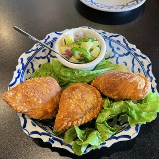 A15. Chicken Curry Puffs
