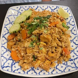 FR4. Pineapple Fried Rice