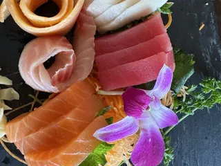 Rolls and Bowls Asian Cook House