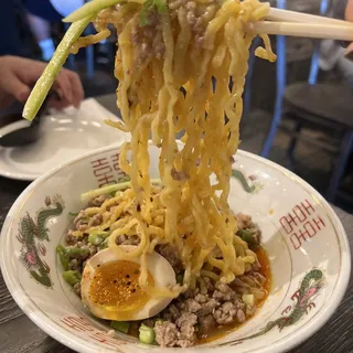 Kae Dama (Dan Dan) Noodles