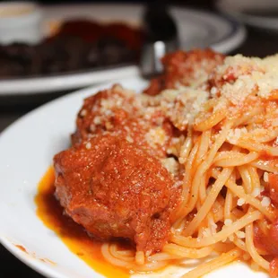 Marcella Hazan Spaghetti, The Famous Tomato Sauce, Butter, Basil, Pecorino, Parmesan, Onion