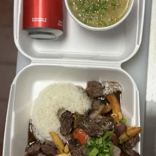 Lunch Special(lomo saltado - sopa- soda)