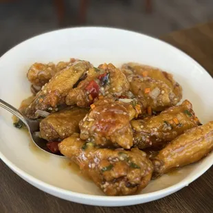Kkanpunggi (Spicy Garlic Chicken Wings)