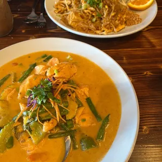 Panang Salmon Curry