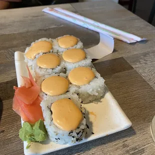 Spicy tuna roll