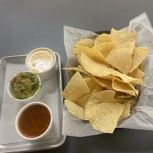 Chips were 1/2 stale and 1/2 fresh. Liked the queso. Didn't care for the salsa or Guacamole