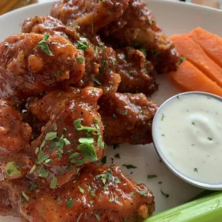 Almost Famous Wings