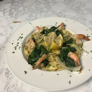 Shrimp Scampi Lunch Special