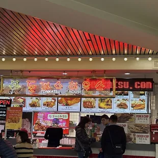 ramen and noodles, interior