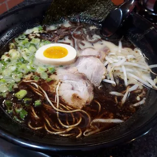 Spicy Roasted Garlic Ramen**