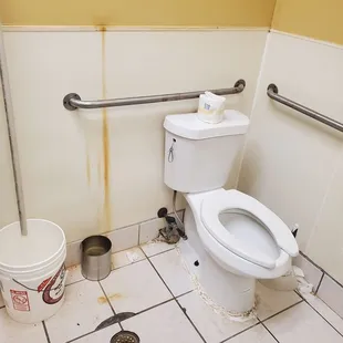 a dirty bathroom