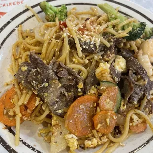 Beef, noodles, carrots, potato, broccoli, green onion, tomato, 2 eggs, oyster sauce, sesame oil, soy sauce, sugar water, garlic