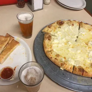 a pizza and beer
