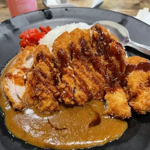 Chicken Katsu Curry, Spam Musubi, Ozeki Hana Awake Sparkling Peach Sake