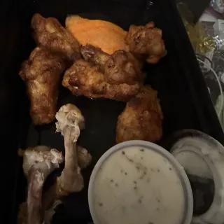 8 Wings