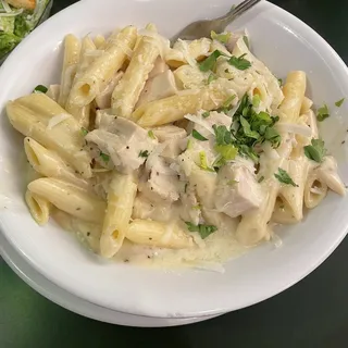 Alfredo with Chicken Pasta
