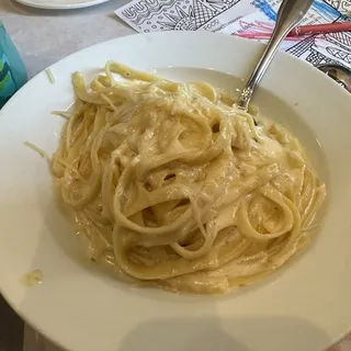 Fettuccine Alfredo