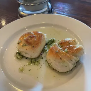 Garlic knots