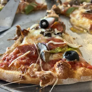 Only one of the best pizzas I have had in a long time!