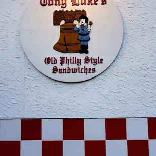 the outside of the restaurant
