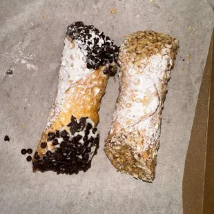 Cannoli and Sicilian cannoli