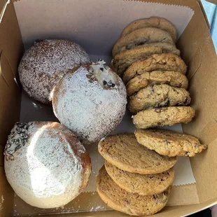 Cannoli Paczki &amp; Cookies