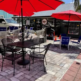 Front of restaurant and patio areas.