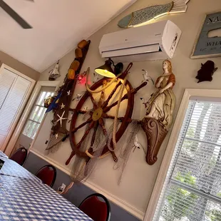 Fun nautical/retro decor.