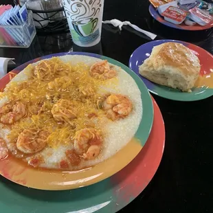 Shrimp and grits with cheese