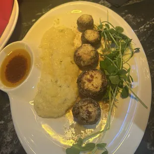 Crab and shrimp mushrooms .. $18