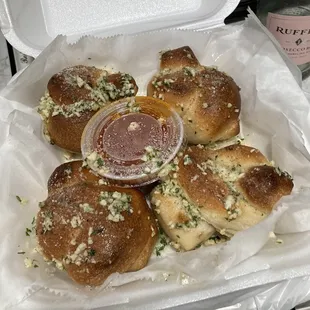 Garlic Knots