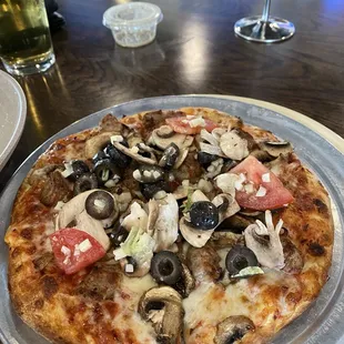 TONY PEPPERONI PIZZERIA, Aliso Viejo, California!  A Great Spot to Eat Pizza &amp; Watch Football!