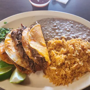 Q-birria tacos