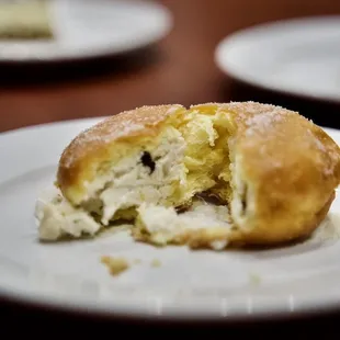 Sfogliatella