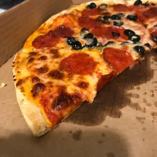 Sad cracker crust pizza