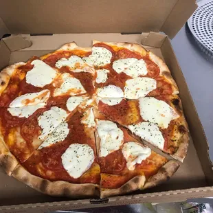 Margherita Fresh mozzarella, Basil, NY sauce.