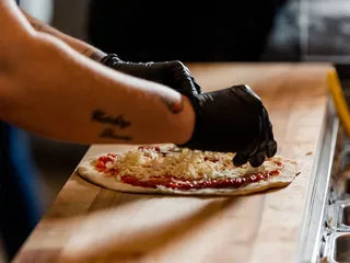 Smokin' Oak Wood-Fired Pizza & Taproom