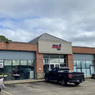 Tony&apos;s Tacos is INSIDE Collierville Express Mart