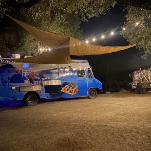 Pic of Tony&apos;s Taverna On Wheels Food Truck at Three Rivers Museum