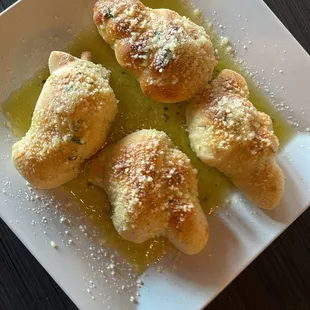 Yum  - Garlic Rotolis