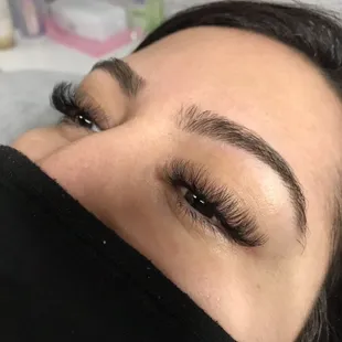Volume lashes