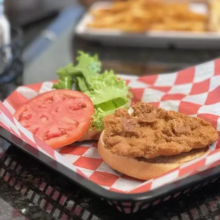 Crispy chicken sandwich