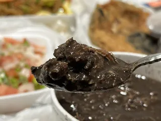 Manila Grill Restaurant & Bake Shop