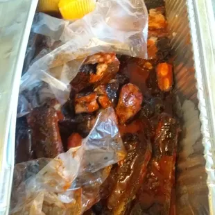 Ribs, tips, and pork. Sooooo good.