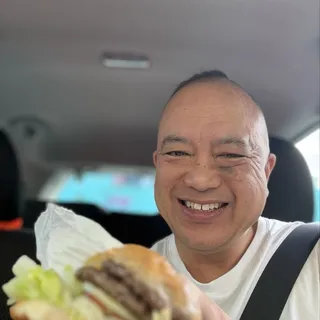 1/2 lb Cheeseburger Special