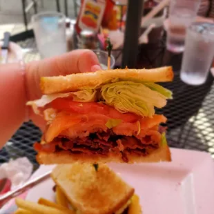 Tony's Cafe