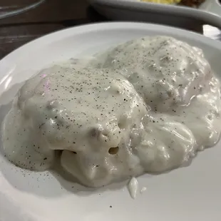 Side of biscuits and gravy