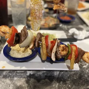 Las Espadas De Pancho Villa $23.99