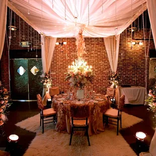 Custom decor for any occasion.