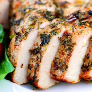 Tuscan grilled turkey breast, tasty and healthful options.